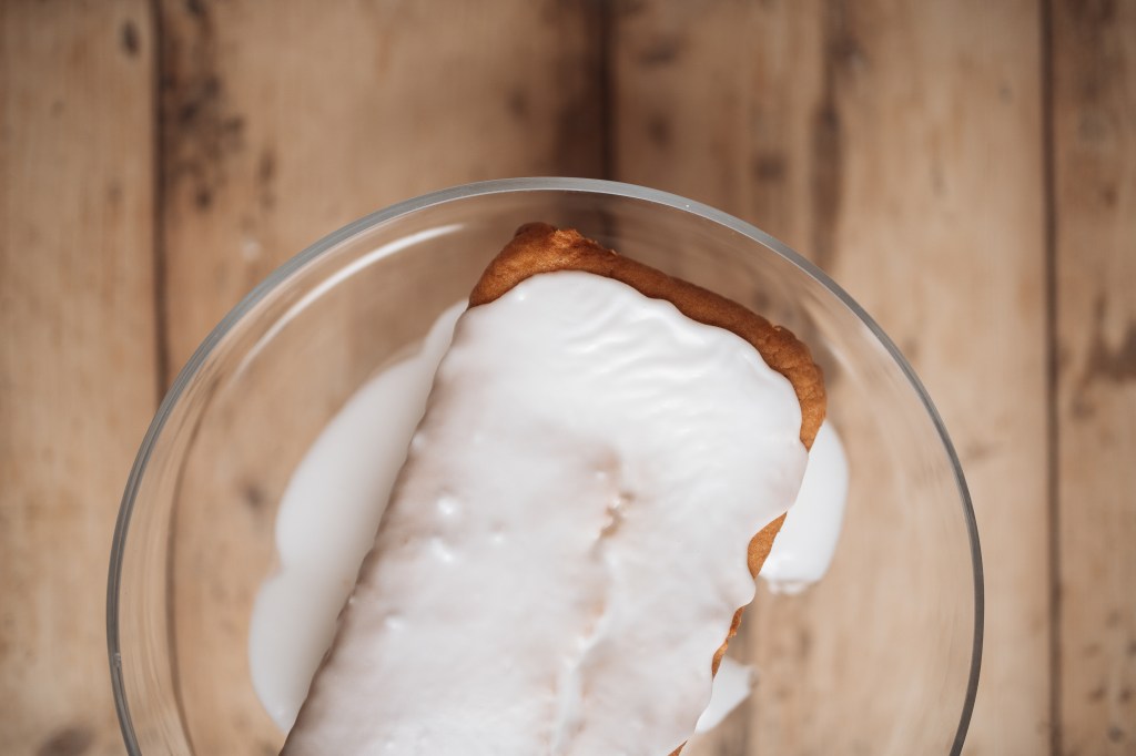 arfid, food on table, banana loaf